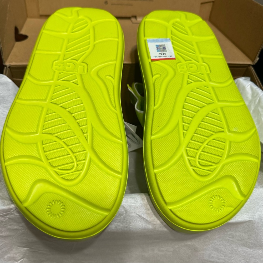 UGG SPORT YEAH SLIDE - LIME GREEN / NEON GREEN - Picture 4 of 4